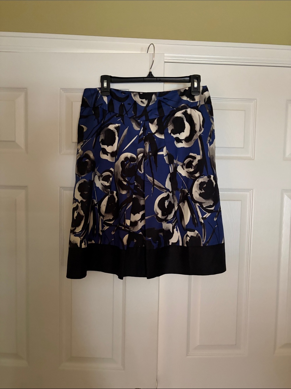 Ann Taylor Blue Floral A-Line Skirt with Black Border